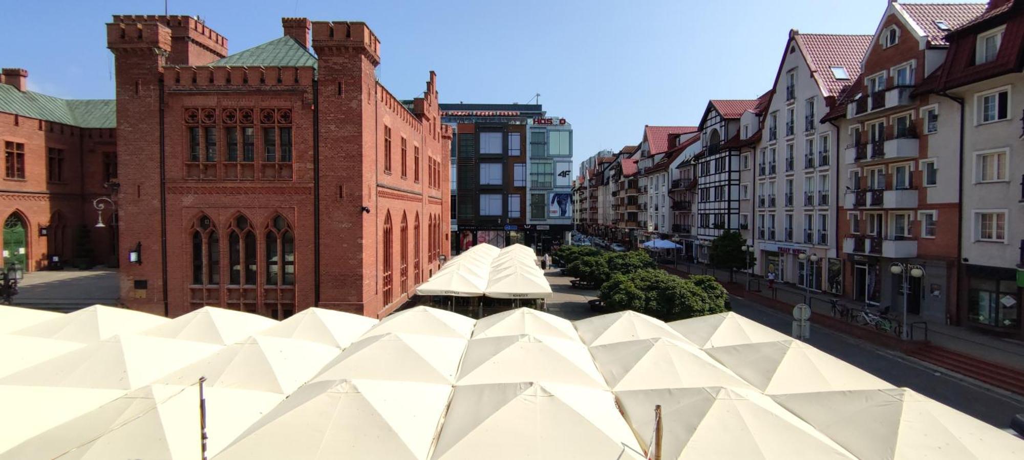 City Hall Bliss Suite - Premium Apartament Z Balkonem I Widokiem Na Ratusz Kołobrzeg Eksteriør bilde