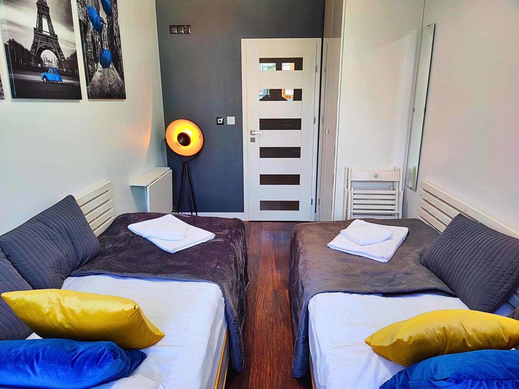City Hall Bliss Suite - Premium Apartament Z Balkonem I Widokiem Na Ratusz Kołobrzeg Eksteriør bilde